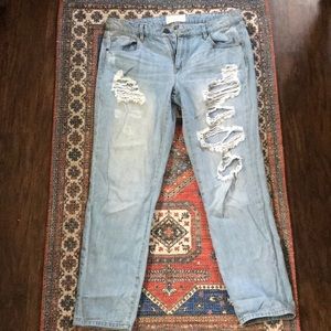 Rachel Roy ripped boyfriend jeans. Size 30